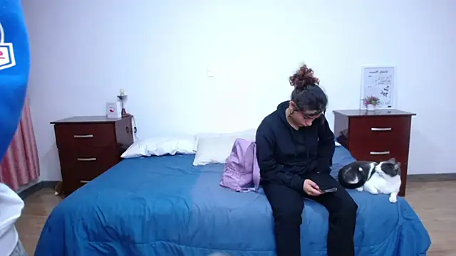 Snapshot of be_sinners chatting on October 2025 02:13:01 AM be sinners online show from October 2025 02:13:01 AM