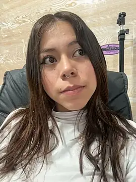 Snapshot of sarawiliamx chatting on January 2026 10:06:02 AM sarawiliamx online show from January 2026 10:06:02 AM