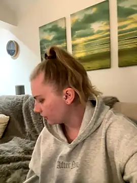 Snapshot of Vixen_Mistress_Ali chatting on November 2025 08:31:01 PM Vixen Mistress Ali online show from November 2025 08:31:01 PM