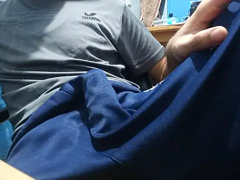 Snapshot of SALLY_OMAR_ chatting on November 2025 11:10:01 PM SALLY OMAR online show from November 2025 11:10:01 PM