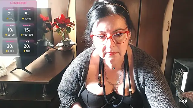 Snapshot of exymilf_ chatting on December 2025 11:28:02 AM exymilf online show from December 2025 11:28:02 AM