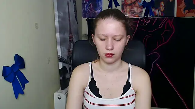 Snapshot of StellaCRL chatting on April 2026 12:16:02 PM StellaCRL online show from April 2026 12:16:02 PM