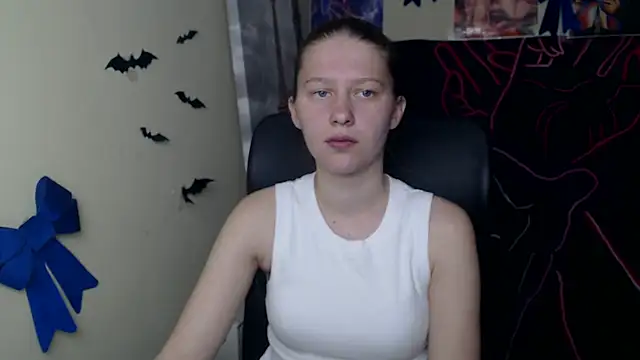 Snapshot of StellaCRL chatting on April 2026 12:03:01 PM StellaCRL online show from April 2026 12:03:01 PM