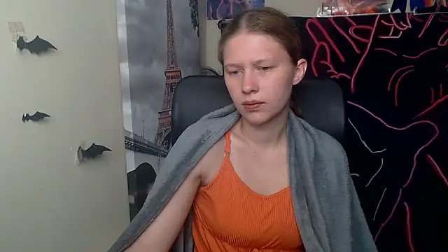Snapshot of StellaCRL chatting on May 2026 07:13:01 AM StellaCRL online show from May 2026 07:13:01 AM