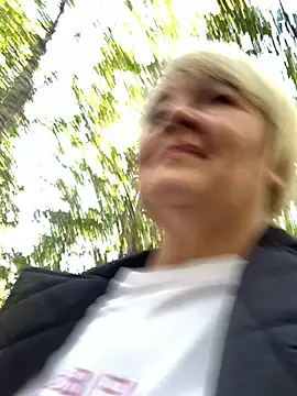 Snapshot of Laura_Millf chatting on September 2025 11:59:02 AM Laura Millf online show from September 2025 11:59:02 AM