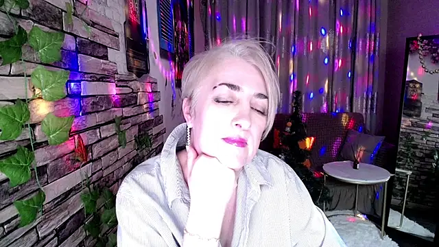 Hot Girl87 online show from January 2025 03:33:01 PM