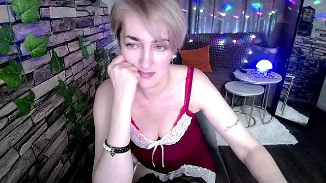 Hot Girl87 online show from January 2025 12:15:01 AM