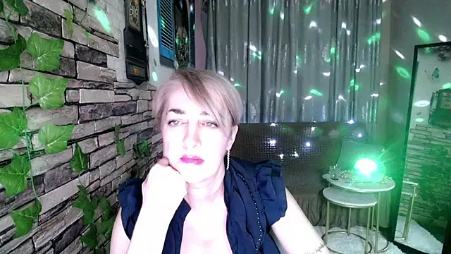 Hot Girl87 online show from January 2025 09:22:01 PM