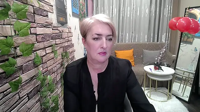 Hot Girl87 online show from February 2025 02:34:01 PM