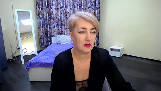 Hot Girl87 online show from March 2025 04:31:02 PM