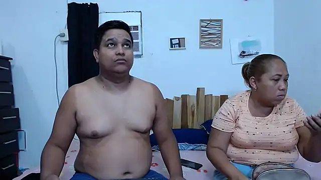 lucasandSofi online show from December 2025 11:20:02 PM