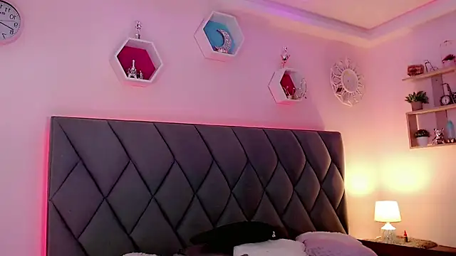 CandyJoselyn online show from January 2025 01:49:01 PM