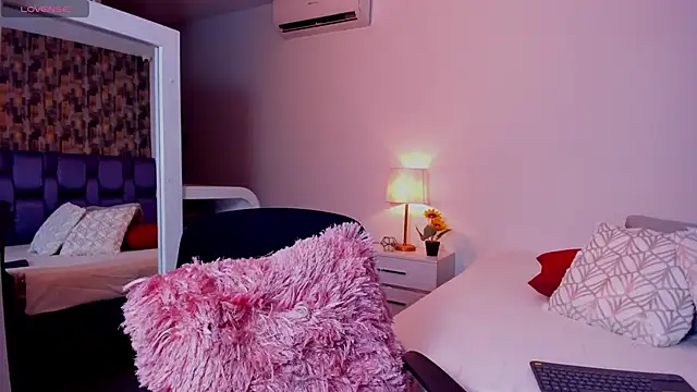 IsabellaAnngel online show from February 2025 11:58:02 PM