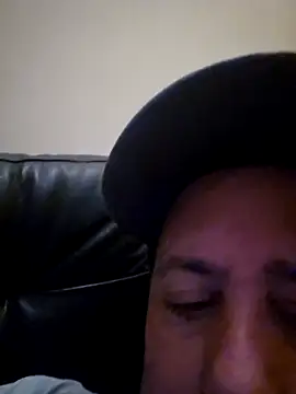 HeteroHotGuy1 online show from September 2025 10:58:02 PM