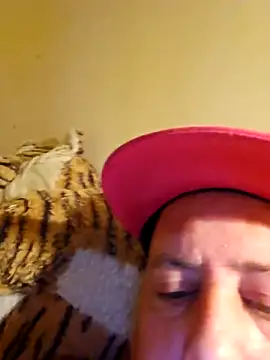 HeteroHotGuy1 online show from October 2025 09:37:01 PM