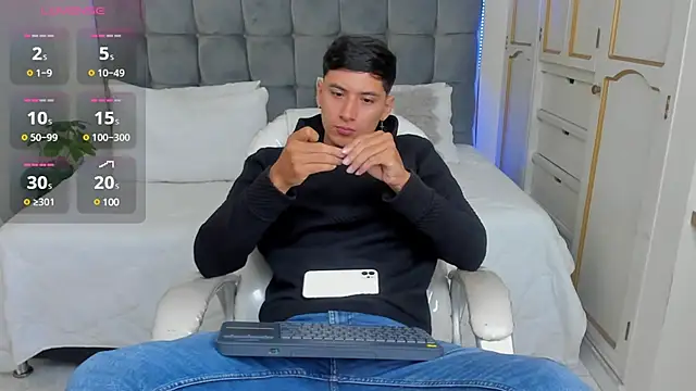 Snapshot of Damian23__ chatting on March 2025 01:34:01 PM Damian23 online show from March 2025 01:34:01 PM