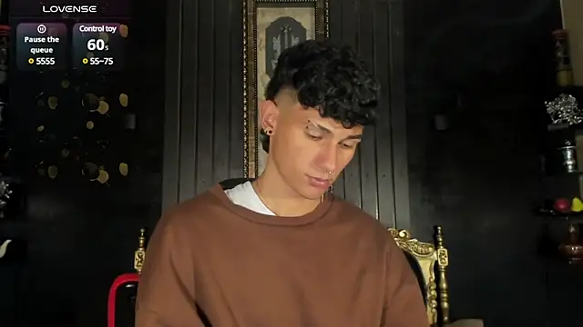 Snapshot of Alexx_tc chatting on December 2024 03:30:01 AM Alexx tc online show from December 2024 03:30:01 AM