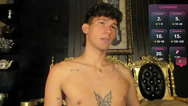 Snapshot of Alexx_tc chatting on December 2024 07:22:02 AM Alexx tc online show from December 2024 07:22:02 AM