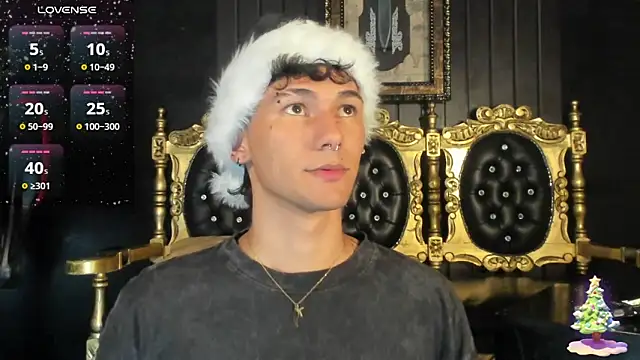 Snapshot of Alexx_tc chatting on December 2024 07:51:02 AM Alexx tc online show from December 2024 07:51:02 AM