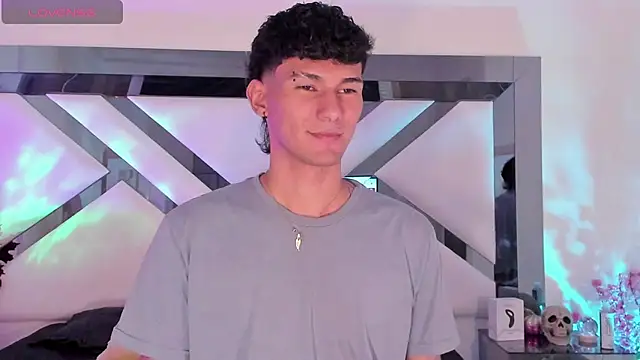 Snapshot of Alexx_tc chatting on January 2025 05:02:01 AM Alexx tc online show from January 2025 05:02:01 AM