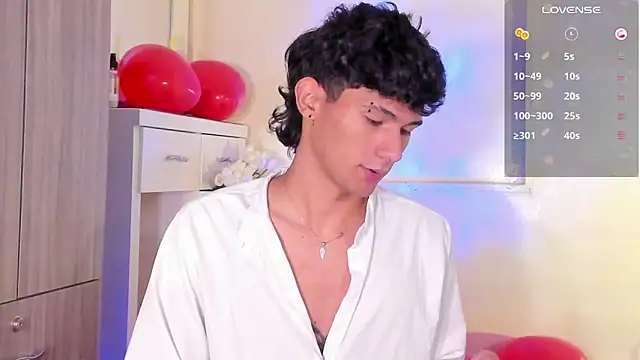 Snapshot of Alexx_tc chatting on February 2025 06:44:01 AM Alexx tc online show from February 2025 06:44:01 AM