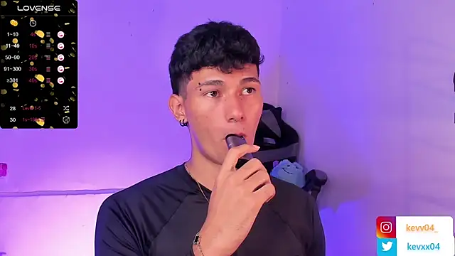 Snapshot of Alexx_tc chatting on September 2025 08:20:02 PM Alexx tc online show from September 2025 08:20:02 PM