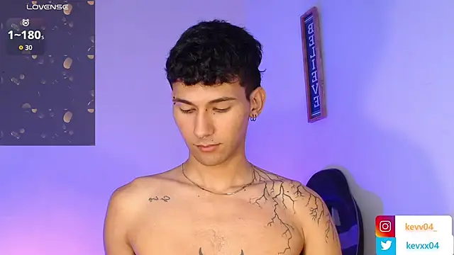 Snapshot of Alexx_tc chatting on September 2025 07:44:02 AM Alexx tc online show from September 2025 07:44:02 AM