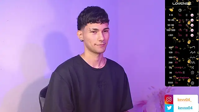 Snapshot of Alexx_tc chatting on October 2025 06:43:01 AM Alexx tc online show from October 2025 06:43:01 AM