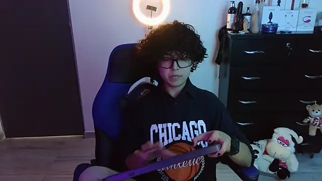 thomascooper7 online show from October 2025 06:32:01 PM