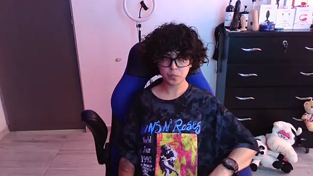 thomascooper7 online show from November 2025 07:02:02 PM