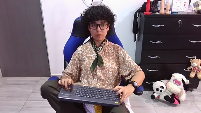 thomascooper7 online show from March 2026 10:02:01 PM