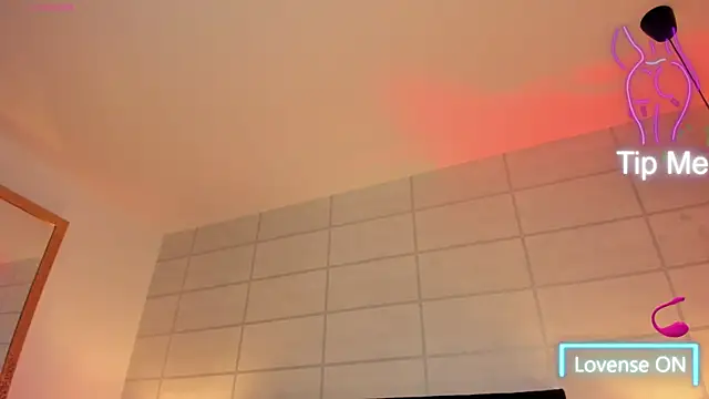 Christine Laam online show from September 2025 12:43:02 PM