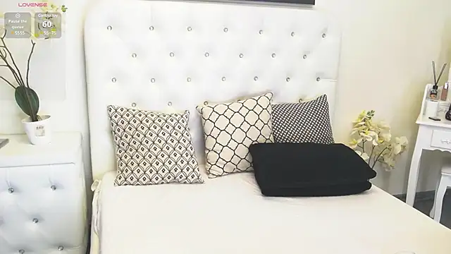 Snapshot of Ysabell01 chatting on February 2025 05:23:01 AM Ysabell01 online show from February 2025 05:23:01 AM