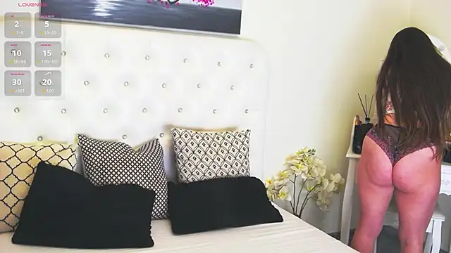 Snapshot of Ysabell01 chatting on October 2025 04:23:02 AM Ysabell01 online show from October 2025 04:23:02 AM