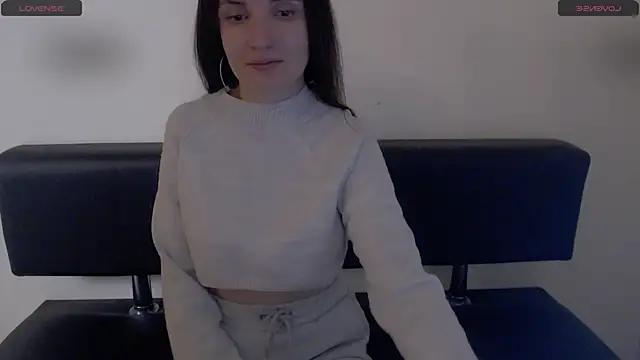 LaimaV  online show from March 2026 09:32:02 PM