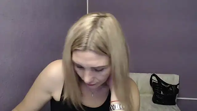 Snapshot of _sexy_lady chatting on December 2024 03:33:02 PM sexy lady online show from December 2024 03:33:02 PM