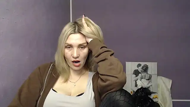 Snapshot of _sexy_lady chatting on December 2024 09:44:01 AM sexy lady online show from December 2024 09:44:01 AM