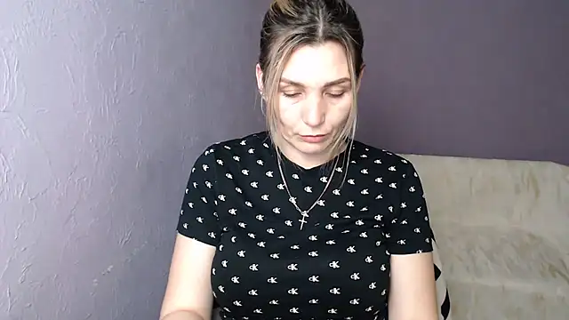 Snapshot of _sexy_lady chatting on February 2025 01:49:02 PM sexy lady online show from February 2025 01:49:02 PM
