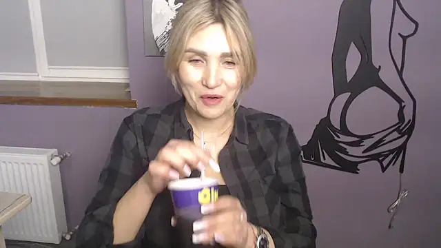  sexy lady online show from March 2026 02:20:01 PM