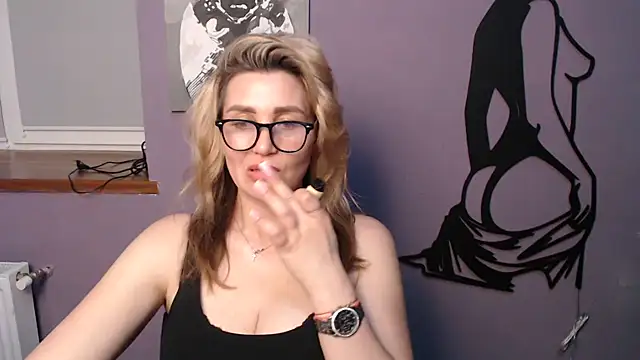  sexy lady online show from June 2026 12:37:01 PM