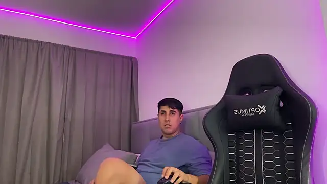 dereckbrownn online show from November 2025 02:43:02 AM