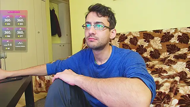 Snapshot of HungEddy chatting on February 2025 05:58:01 PM HungEddy online show from February 2025 05:58:01 PM