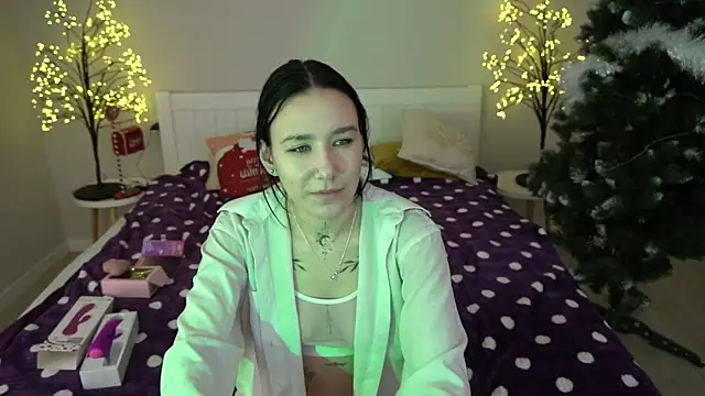 NikkiGoldSide online show from January 2025 07:02:02 PM