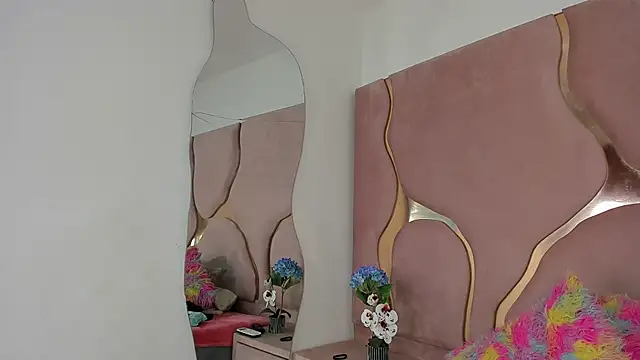 Sofia-candyht online show from February 2026 08:40:01 PM