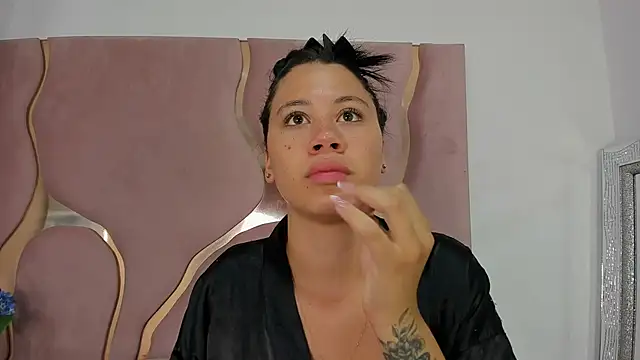 Sofia-candyht online show from March 2026 04:15:01 PM