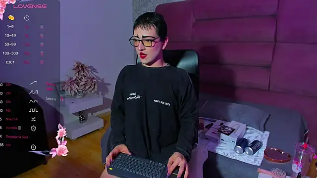 Snapshot of melodybonss_ chatting on January 2025 04:39:02 AM melodybonss online show from January 2025 04:39:02 AM
