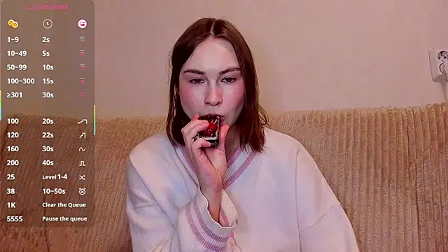 Snapshot of sleeeep_y chatting on March 2026 08:53:01 PM sleeeep y online show from March 2026 08:53:01 PM