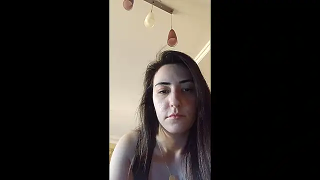 Snapshot of AlejandraDelaney chatting on March 2025 01:42:01 PM AlejandraDelaney online show from March 2025 01:42:01 PM
