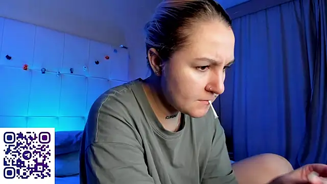 Debbie Taylor online show from November 2025 05:02:01 PM