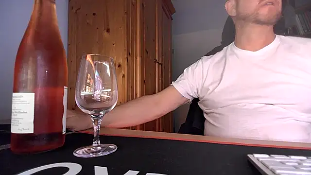 Tom PP cgn online show from October 2025 10:23:02 PM